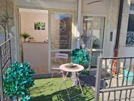 local commercial à vendre