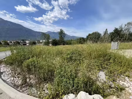 terrain constructible neuf à vendre