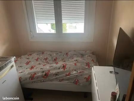 loue chambre meublee