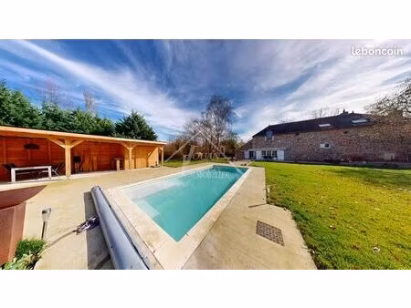 propriété 5 pièces 167 m²