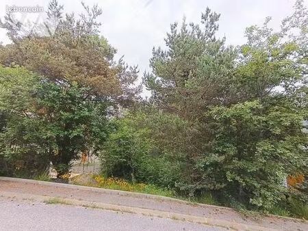 terrain 627 m² montclar