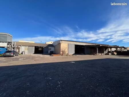 local a louer frejus