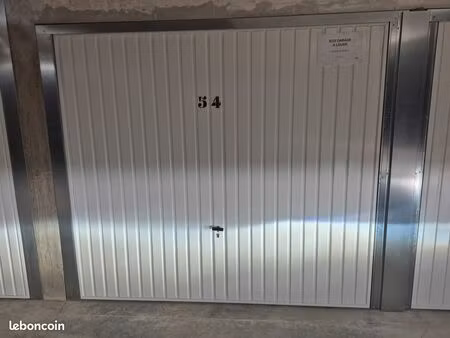 box garage à louer
