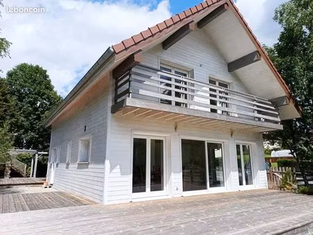 chalet 6 pièces 200 m²