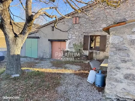 propriété 3 pièces 60 m²
