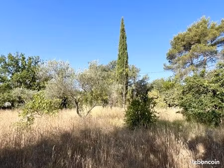 terrain 850 m² gareoult