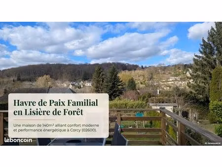 maison + terrasse + abris de jardin + panneaux solaires avec batterie