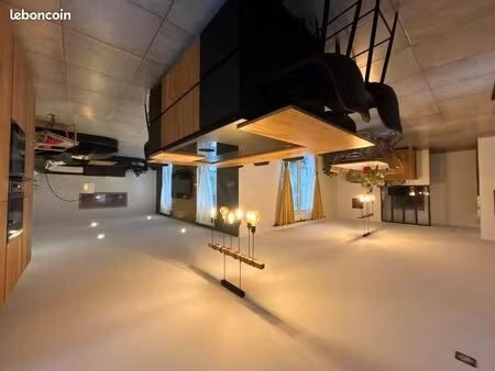 maison 2 pièces 190 m²