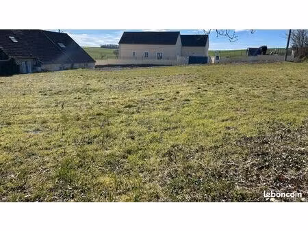 terrain 1382 m² charbuy
