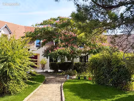 maison 9 pièces 283 m²