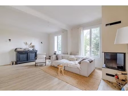 élégante maison familiale de 8 pièces à brunoy