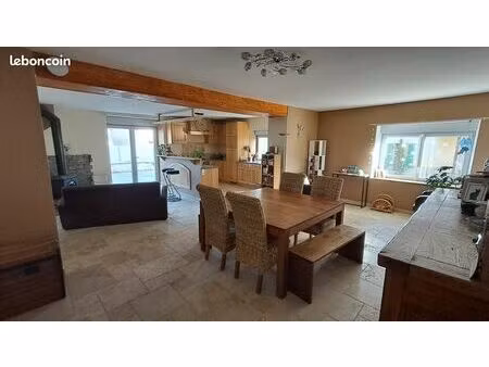 maison en pierres - 5 pièces - 150 m²