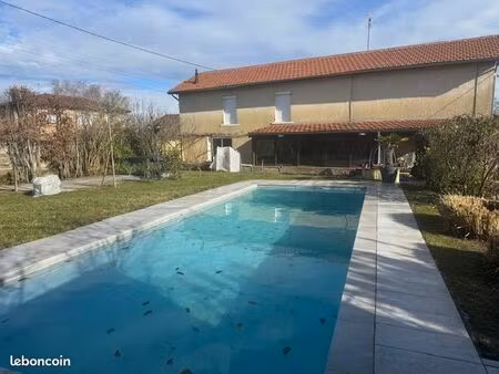 maison familiale proche des commodités