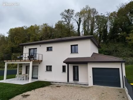 villa à villette sur ain