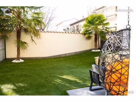 à vendre - appartement t3 avec jardin et parking privé