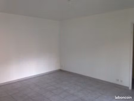 appartement t2 47 m2