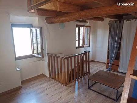 location t2 à l'année