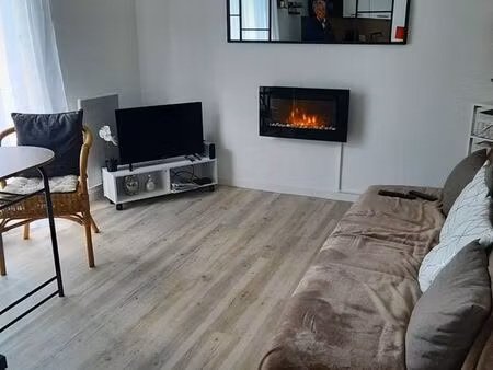 a vendre studio meuble