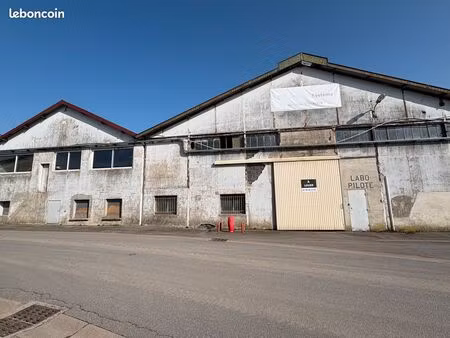 bâtiment industriel à louer – centre-ville de mouzon