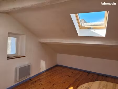 maison atypique sur 3 étages dans charmant village coeur des corbièress corbières corbiere