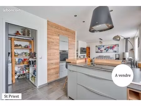 maison rénovée dpe c - saint-priest - gare 5 min - piscine