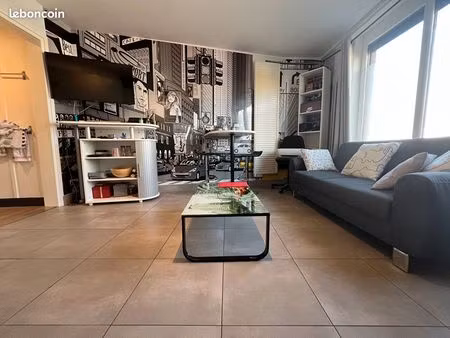 studio 1 pièce 24 m²