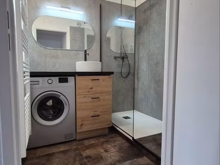 t2 46m² rénové - parking privé - dpe c