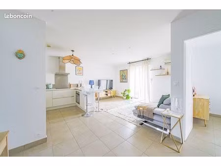 appartement 3 pièces 53 m²