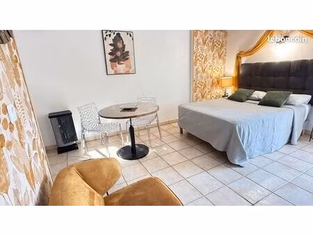 vente de deux studios mitoyen à corté saint pancrace