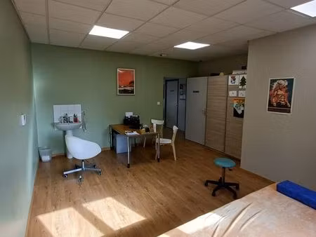 bureau 23m2 à louer à temps plein ou temps partiel