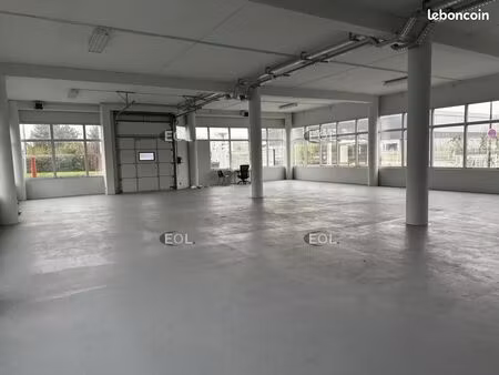 local d'activité 227 m²
