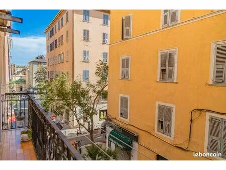 appartement 5 pièces 133 m²