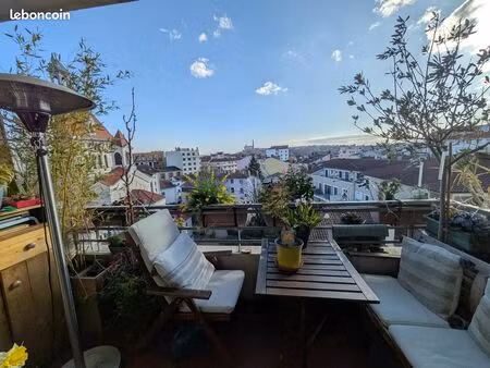 t4 traversant 80m2– vue exceptionnelle fourvière – lyon 4 croix-rousse