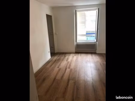 beau deux pièces en plein centre-ville