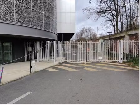place de parking noisy-le-sec
