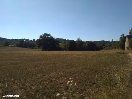 terrain 1 627 m² vailhourles