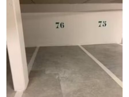 location parking sous terrain / résidence sécurisée