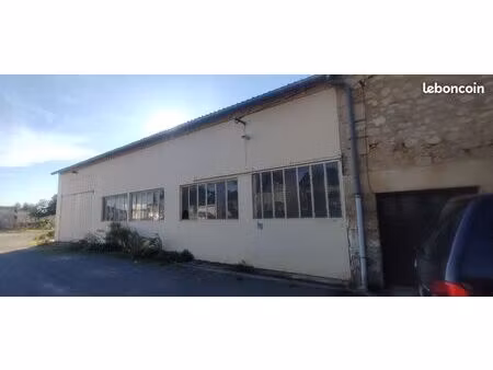 location local industriel