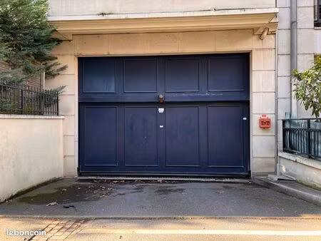 loue place de parking