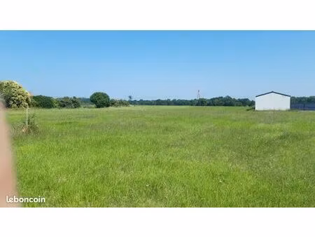 terrain 583 m² les gonds