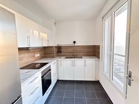 appartement 2 pièces - métro 11