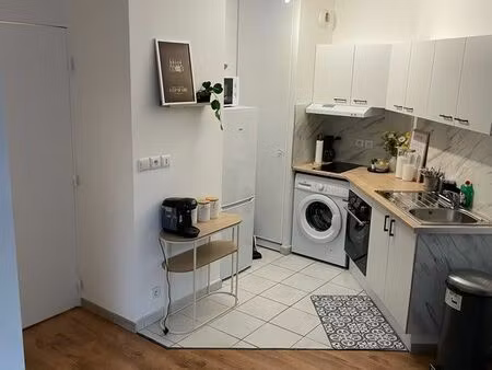 studio à louer 2 mois parking inclus