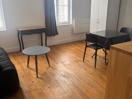 à vendre studio neuf hyper centre surgeres