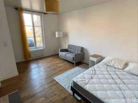 t2 meublé 33m2 proche gare