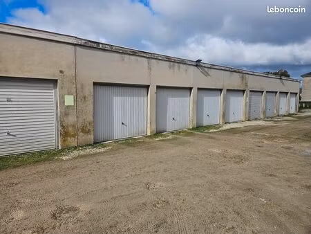 grand garage boxé 23m² - romilly-sur-seine