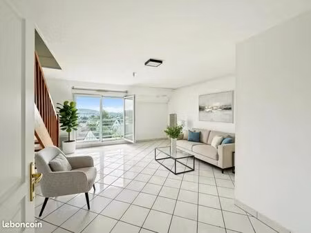 duplex 4 pièces 75 m²