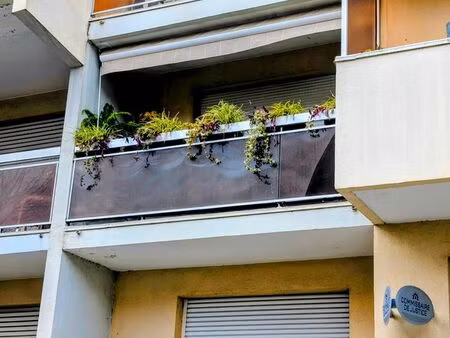 appartement t3 57.86m² avec terrasse proche des halles