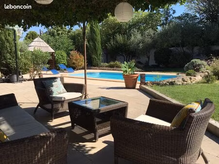 charmante maison avec piscine et grand studio indépendant