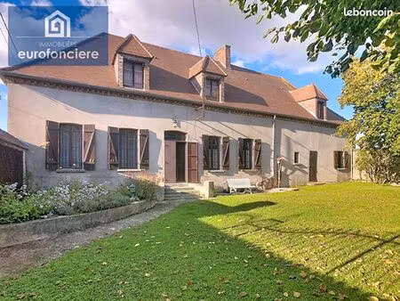 maison 6 pièces 170 m²