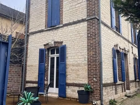 maison 3 pièces 90 m²